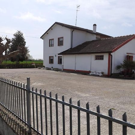 Locazione Turistica Girasole Villa Porto Tolle Buitenkant foto