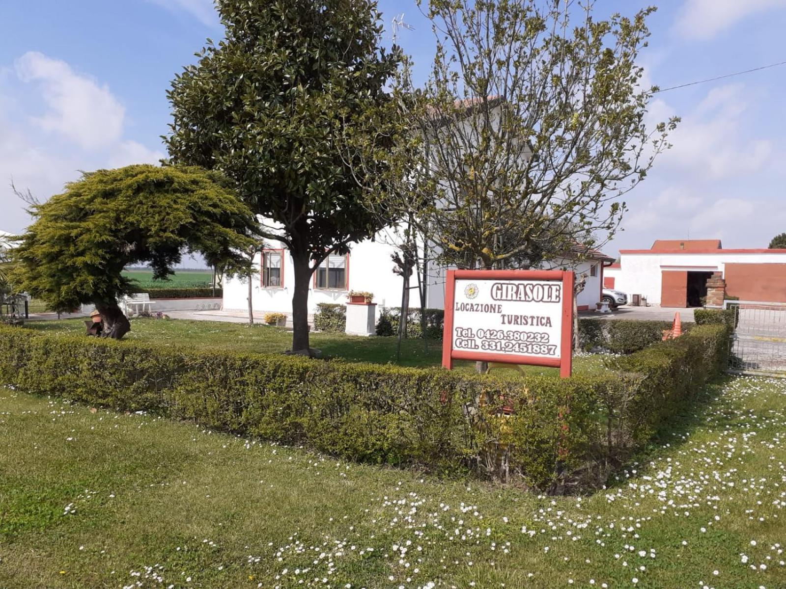 Locazione Turistica Girasole Villa Porto Tolle Buitenkant foto